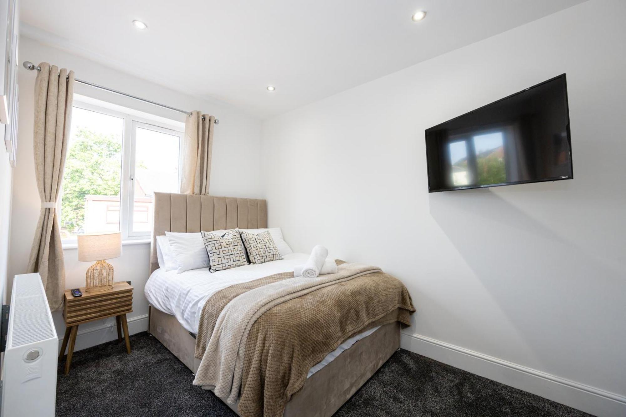 Sleek Retreat Modern With Games And Cinema Lounge-sleeps 8